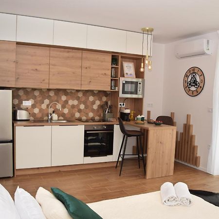 Silentium Premium Apartman Шарвар Екстер'єр фото