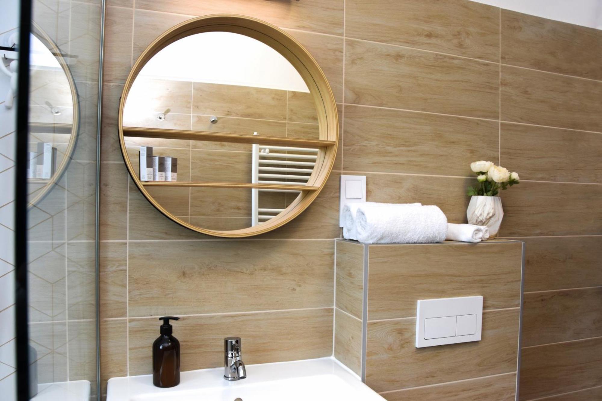 Silentium Premium Apartman Шарвар Екстер'єр фото