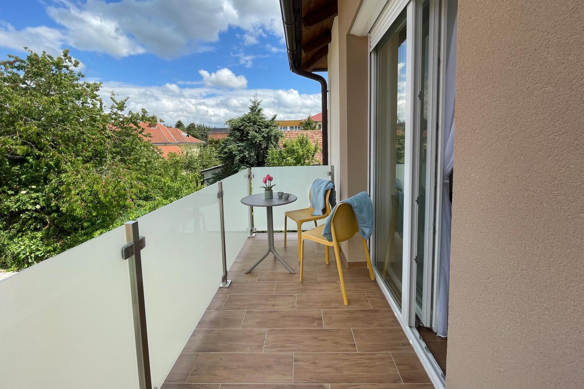 Silentium Premium Apartman Шарвар Екстер'єр фото